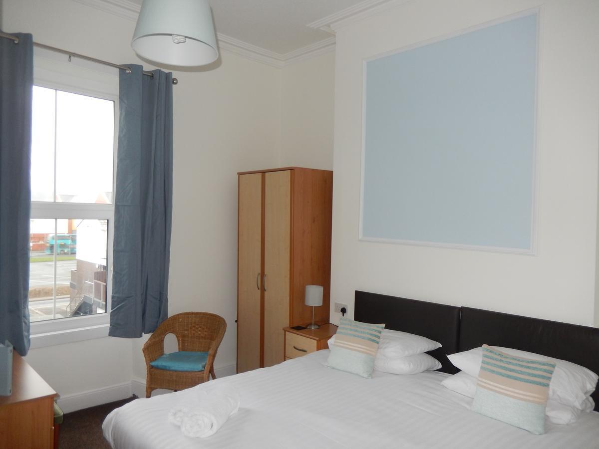 The Oasis Hotel Llandudno Exterior photo