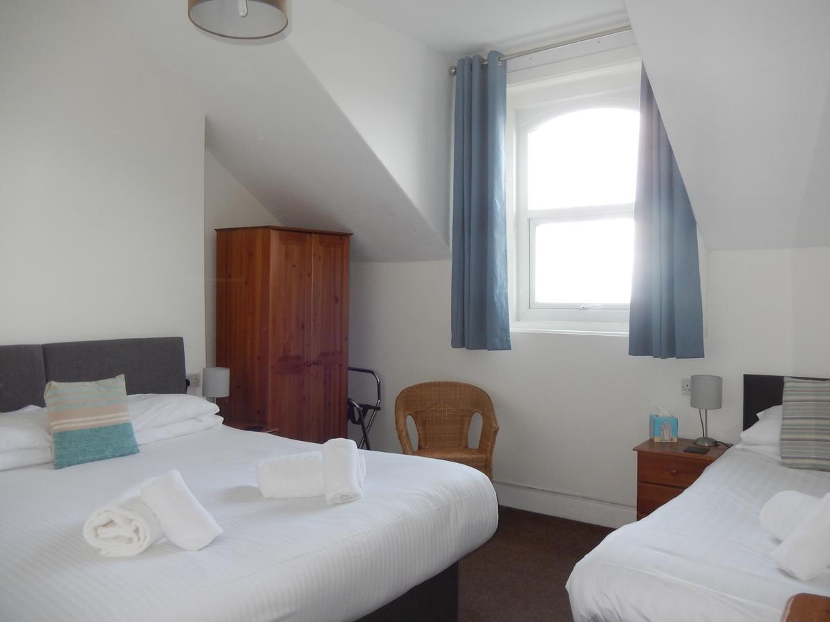 The Oasis Hotel Llandudno Room photo